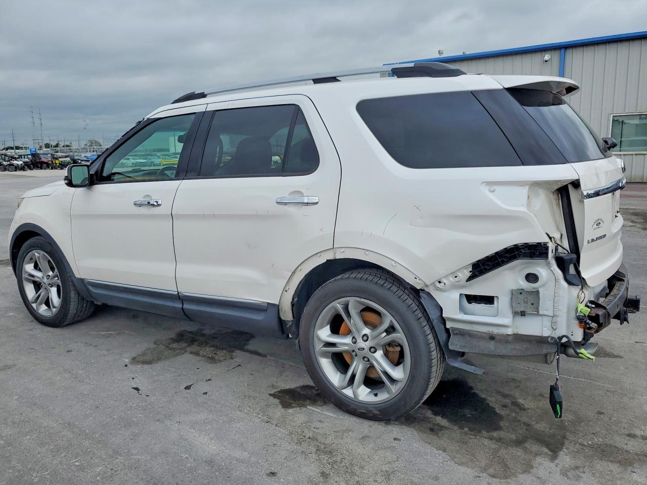 FORD EXPLORER 2015 — 3