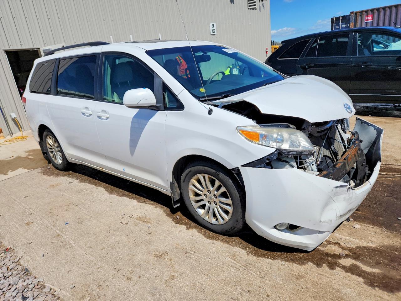 TOYOTA SIENNA 2013 — 5
