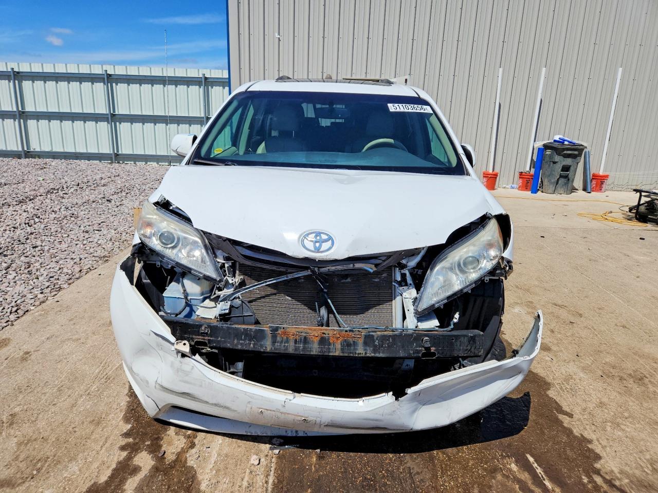 TOYOTA SIENNA 2013 — 6
