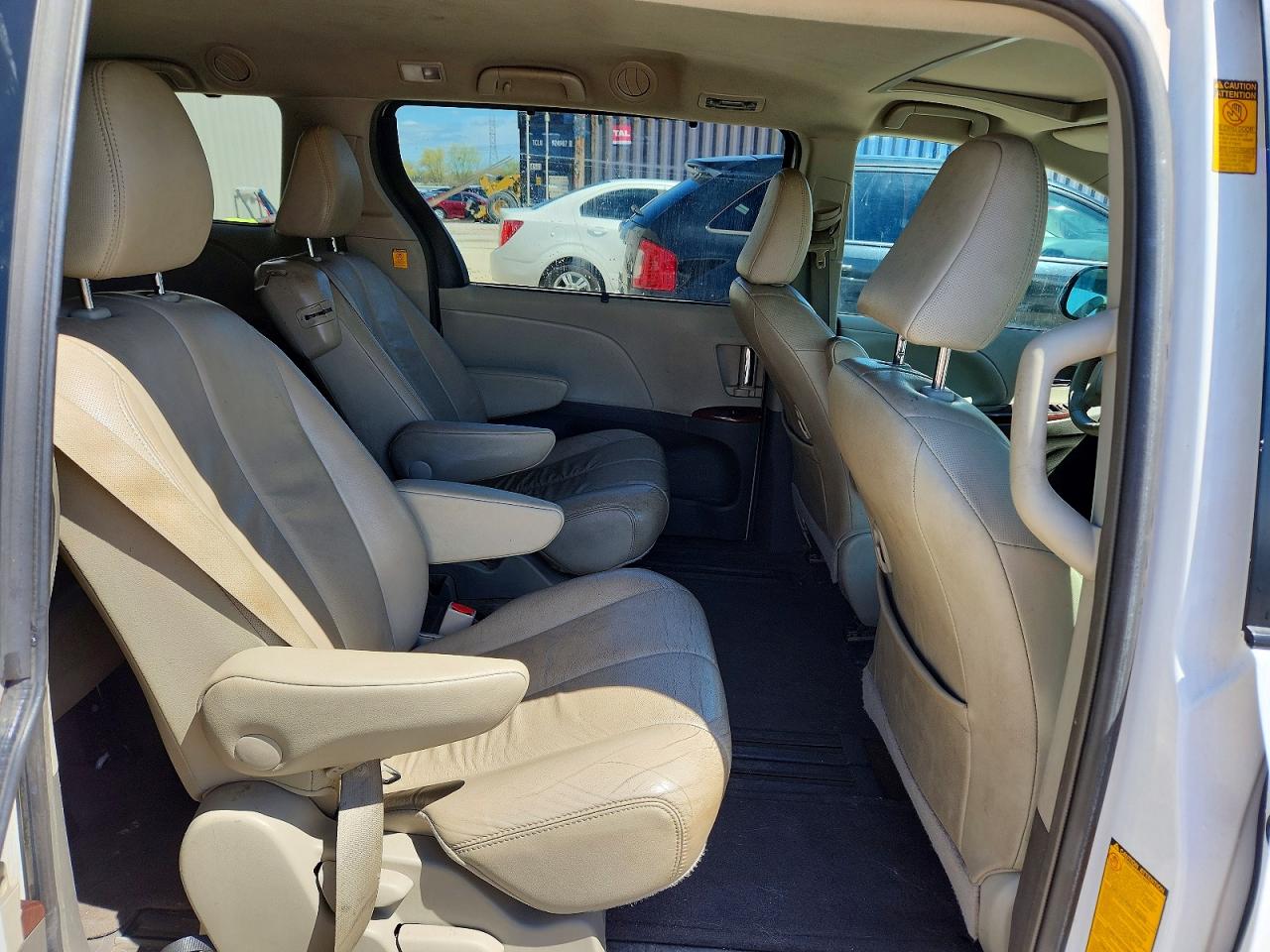 TOYOTA SIENNA 2013 — 12