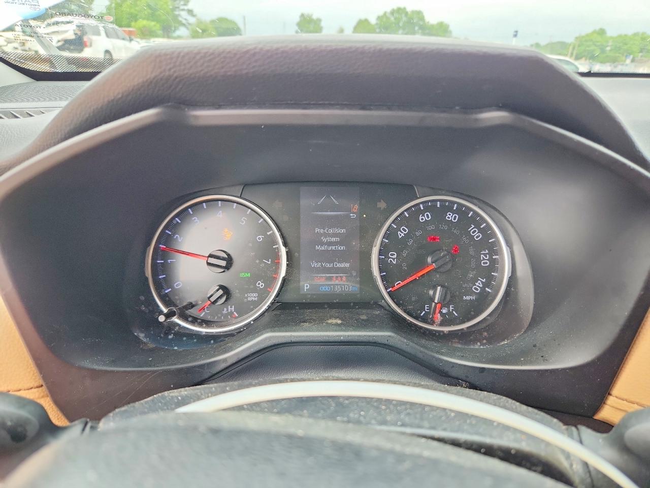 TOYOTA RAV4 2022 — 10