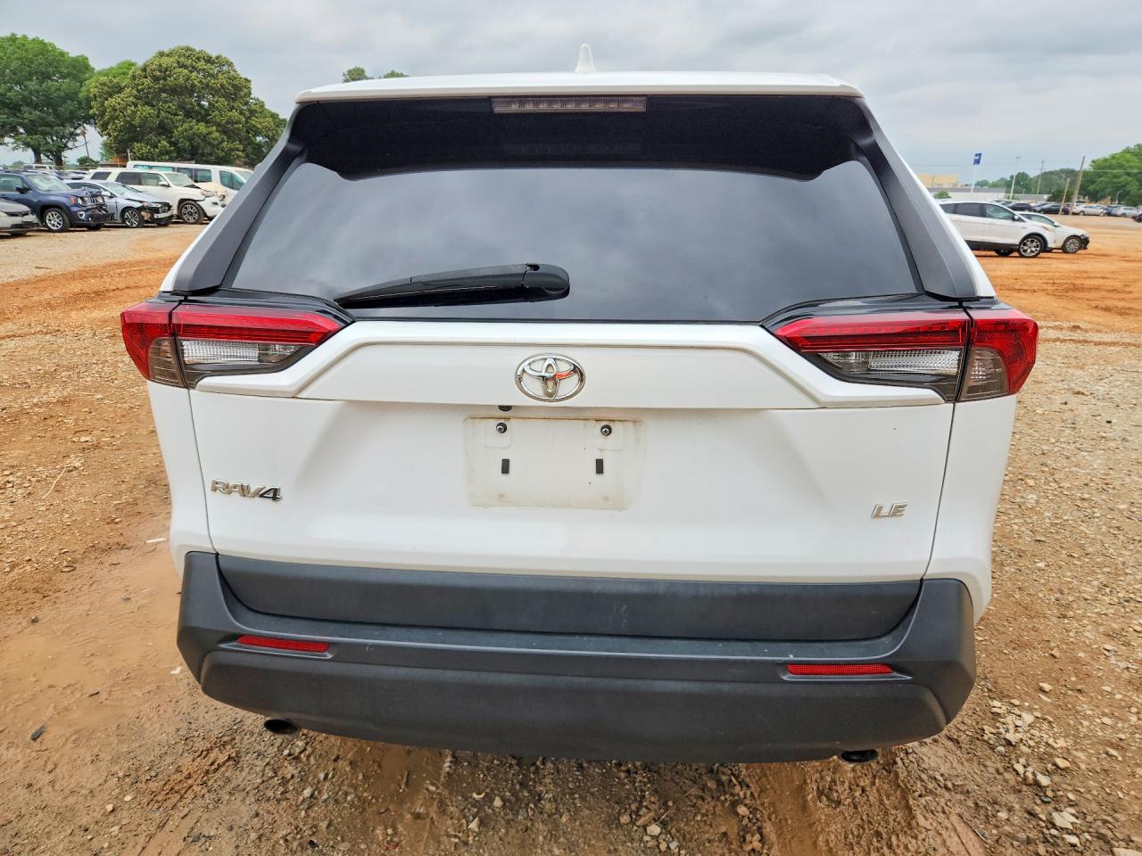 TOYOTA RAV4 2022 — 7