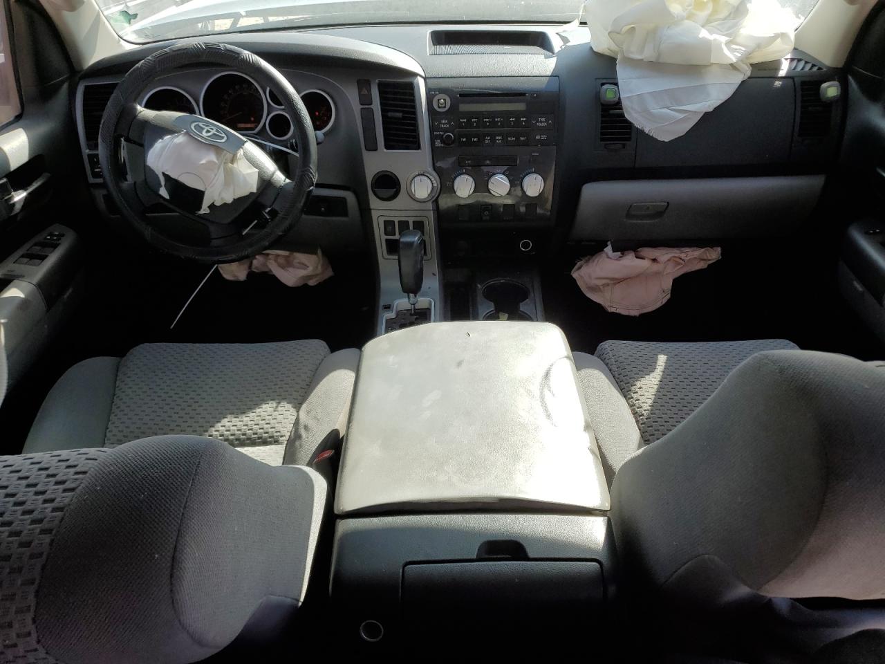 TOYOTA TUNDRA 2011 — 9