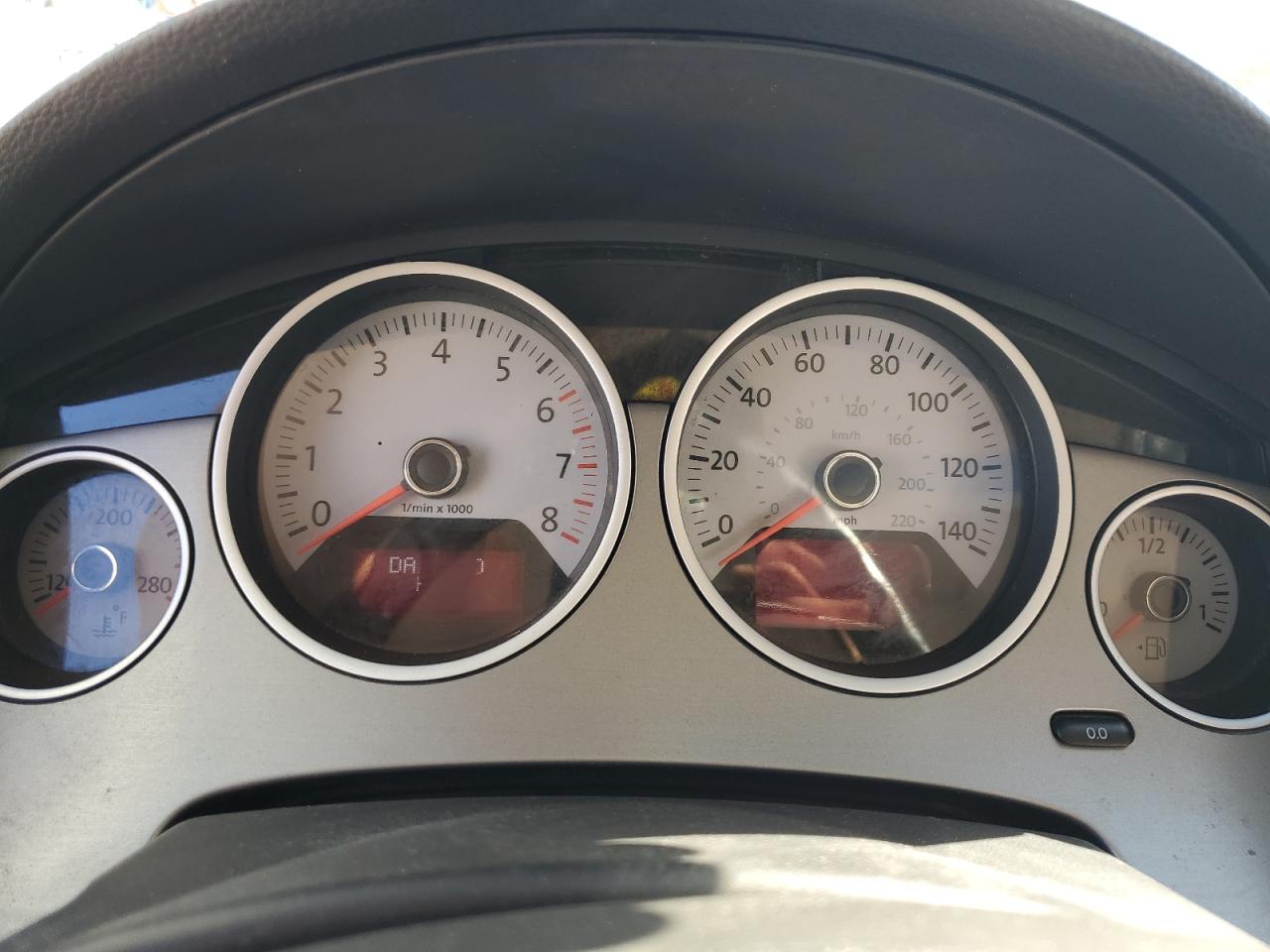 VOLKSWAGEN ROUTAN 2009 — 10