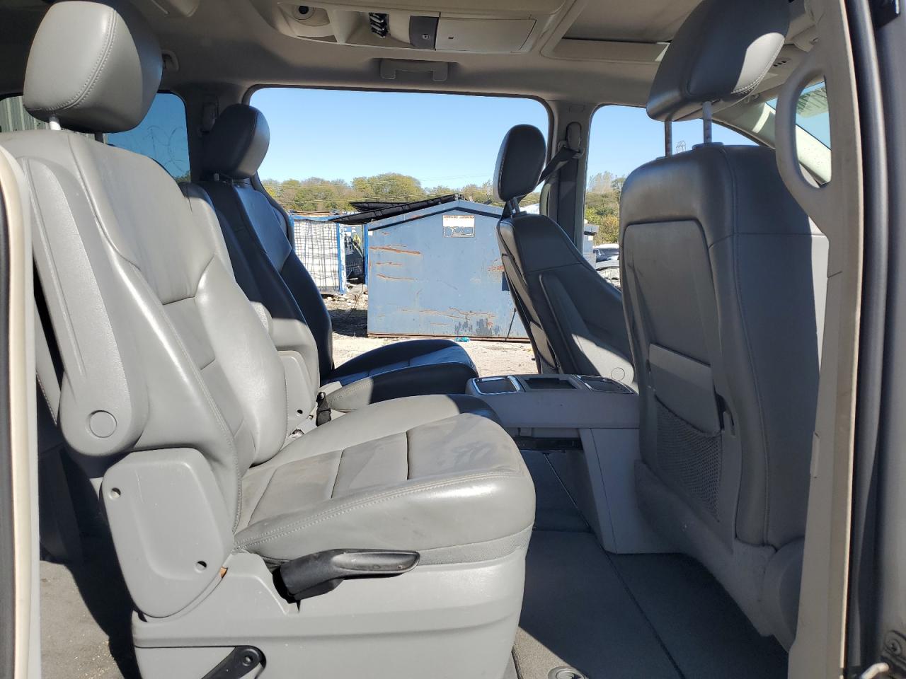 VOLKSWAGEN ROUTAN 2009 — 12