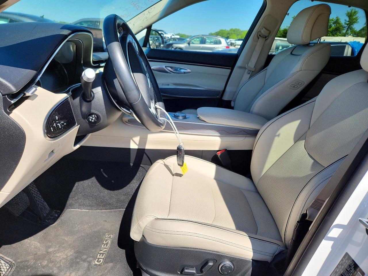 GENESIS GV70 2023 — 8