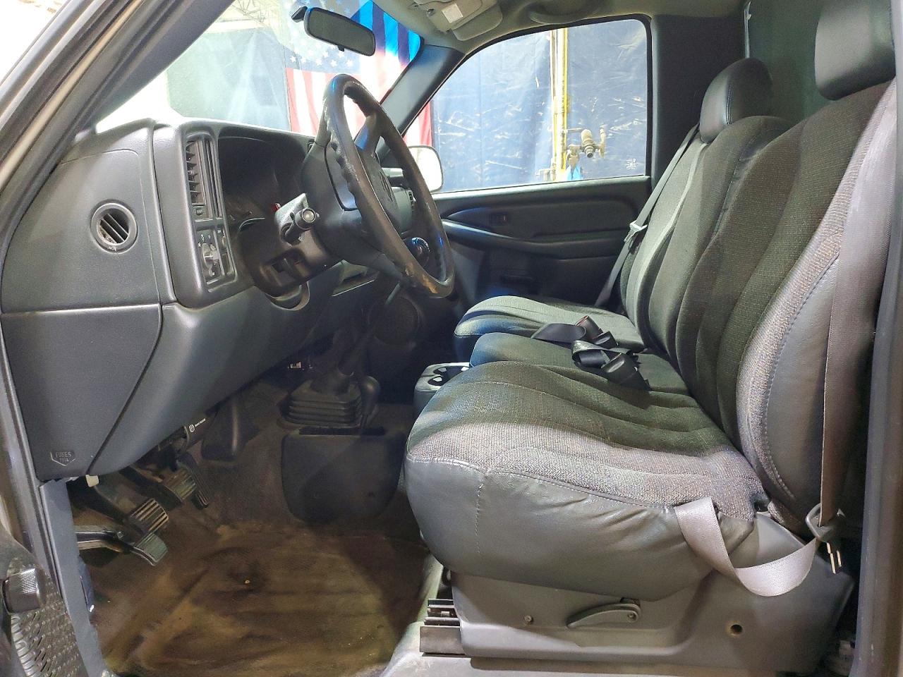 CHEVROLET SILVERADO 2000 — 8
