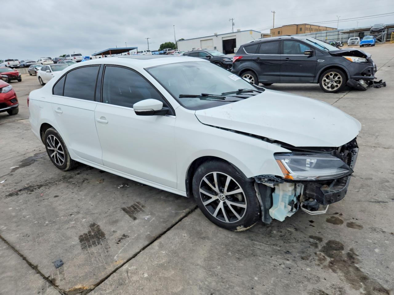 VOLKSWAGEN JETTA 2017 — 5