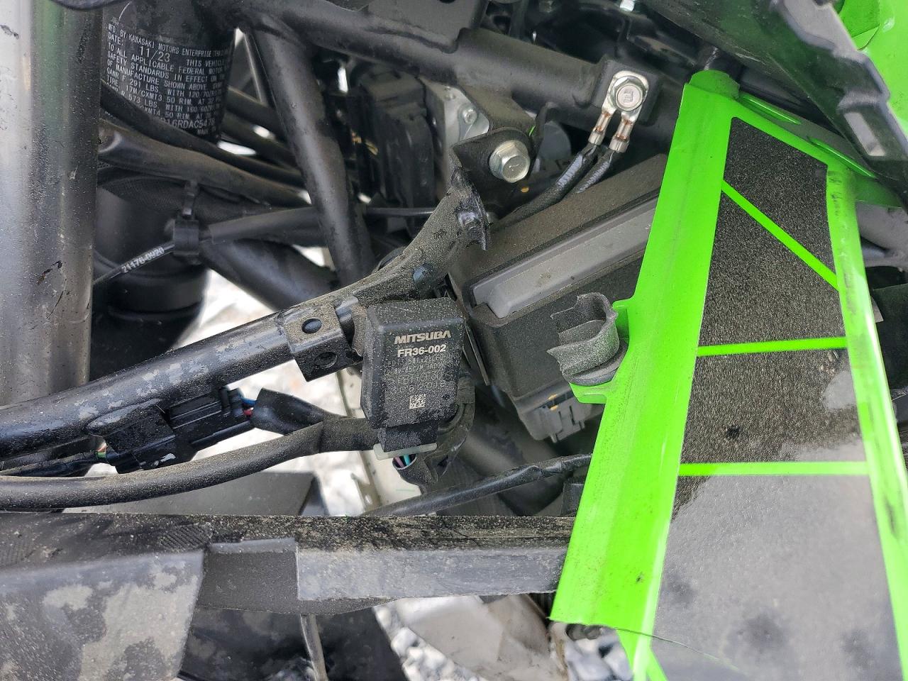 KAWASAKI EX650 2024 — 9