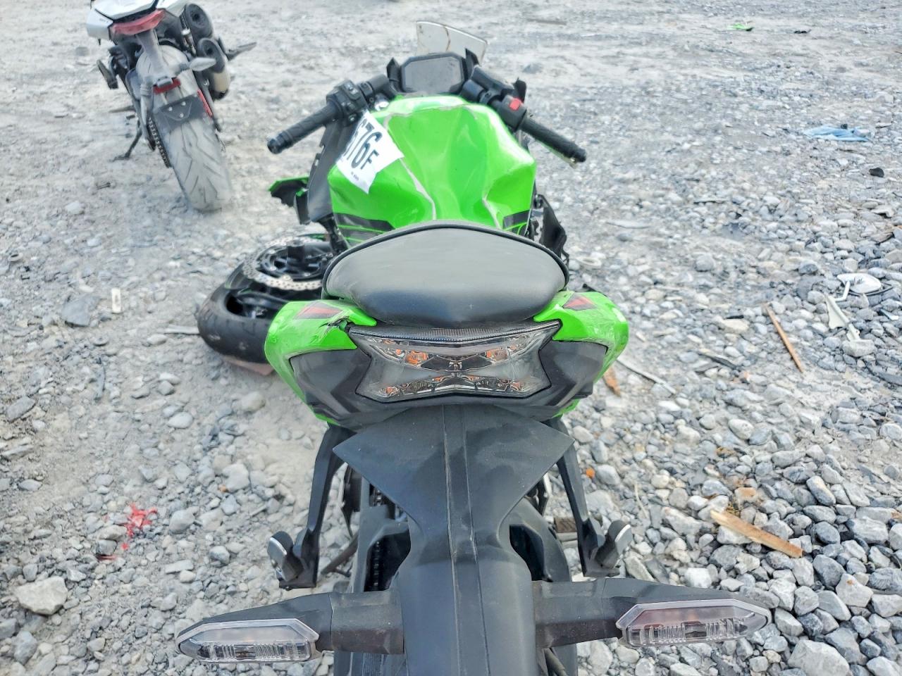 KAWASAKI EX650 2024 — 7