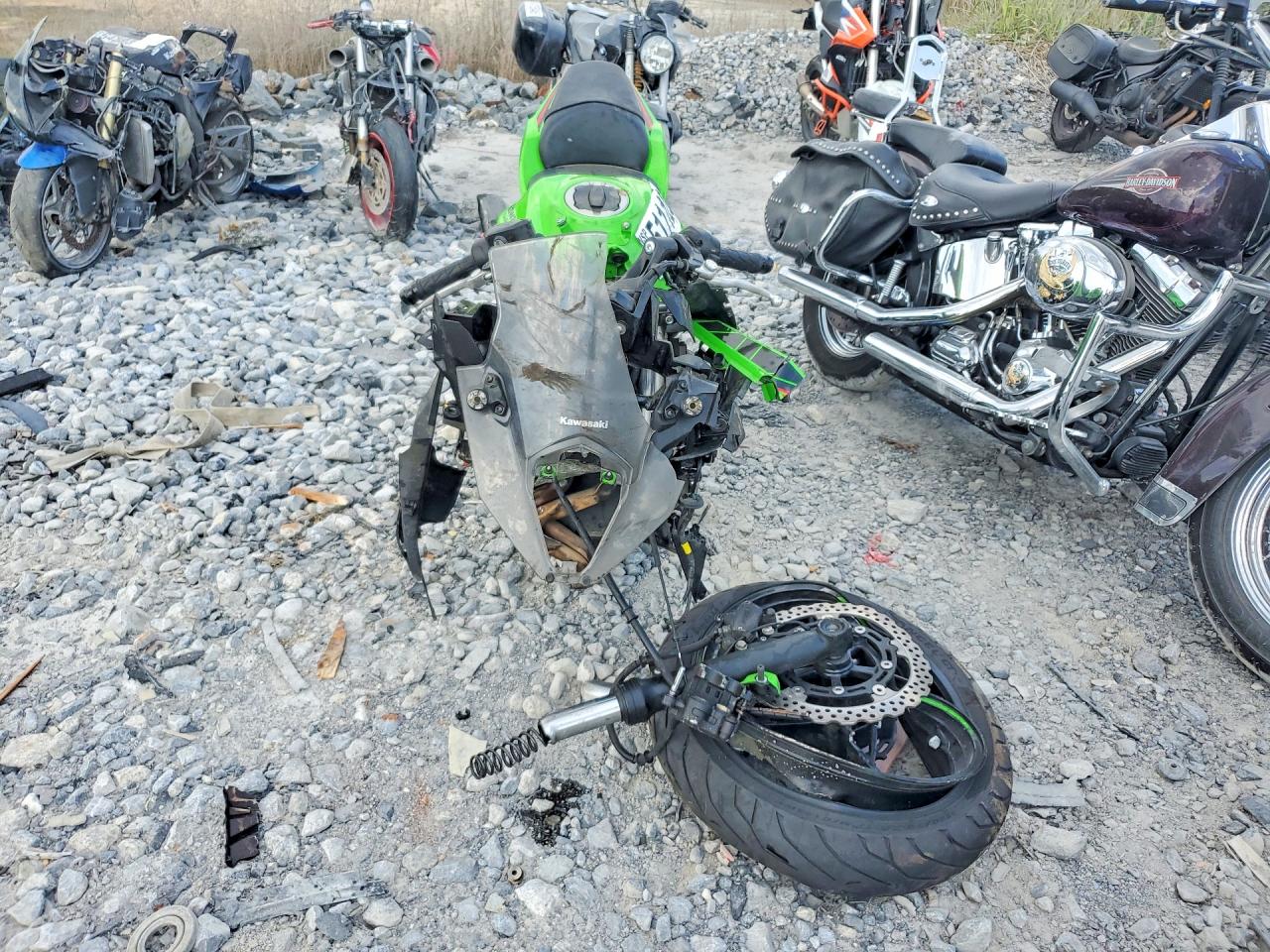 KAWASAKI EX650 2024 — 3