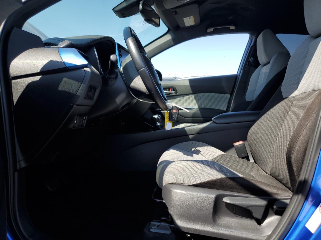 TOYOTA C-HR 2019 — 8