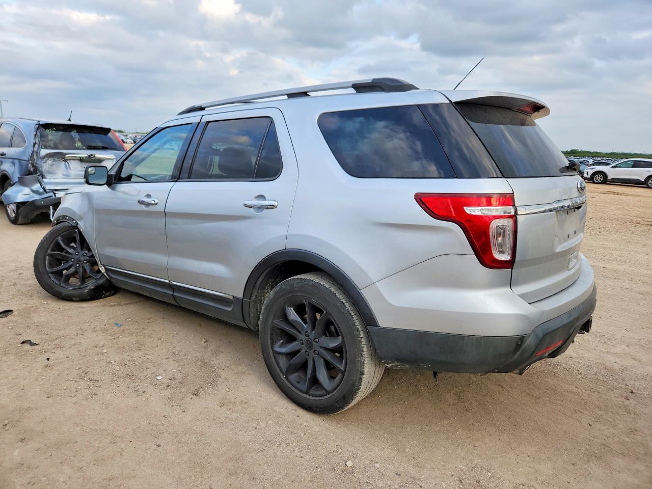 FORD EXPLORER 2013 — 3