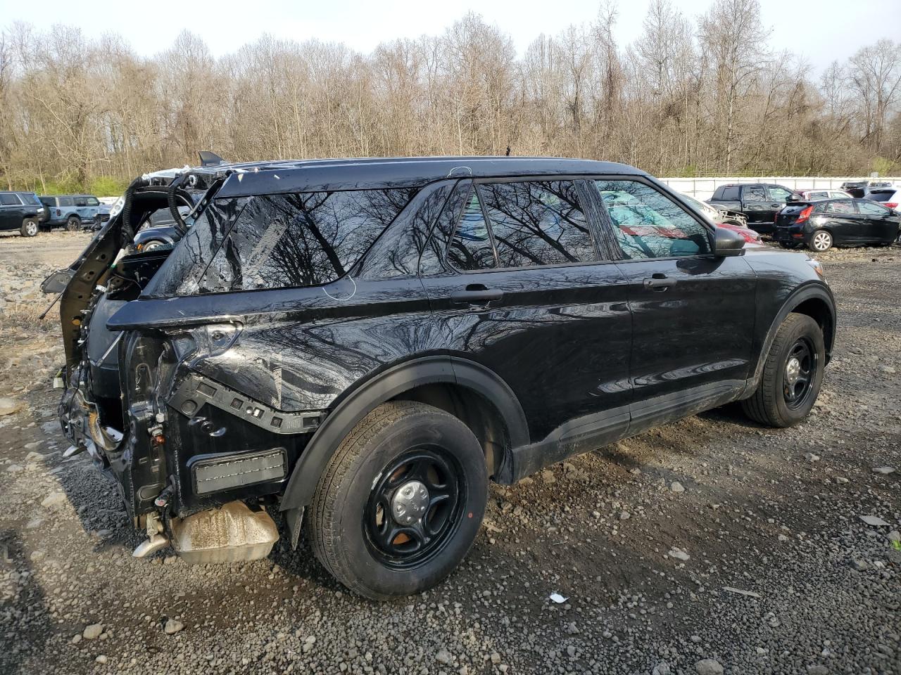 FORD EXPLORER 2024 — 4