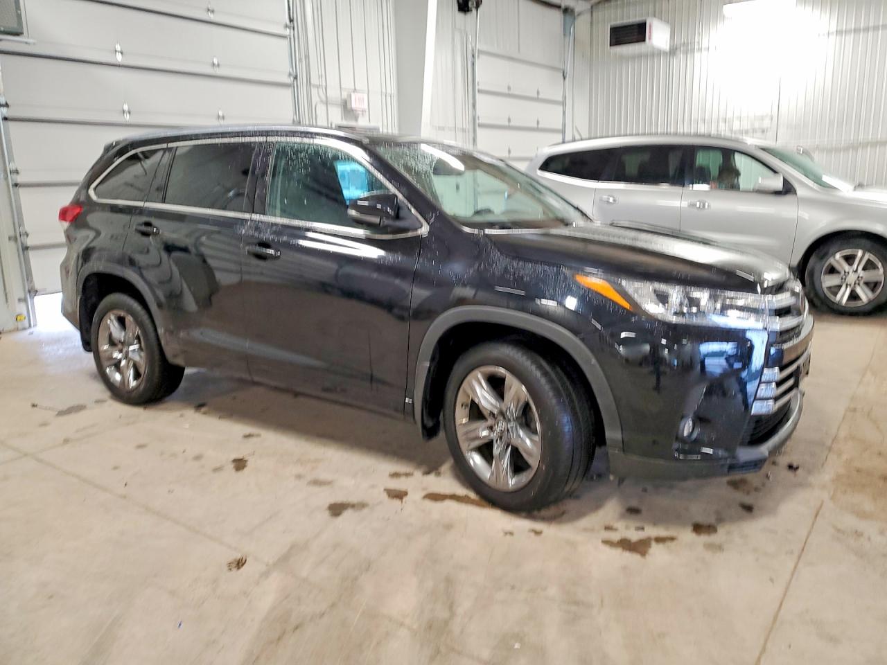 TOYOTA HIGHLANDER 2019 — 5