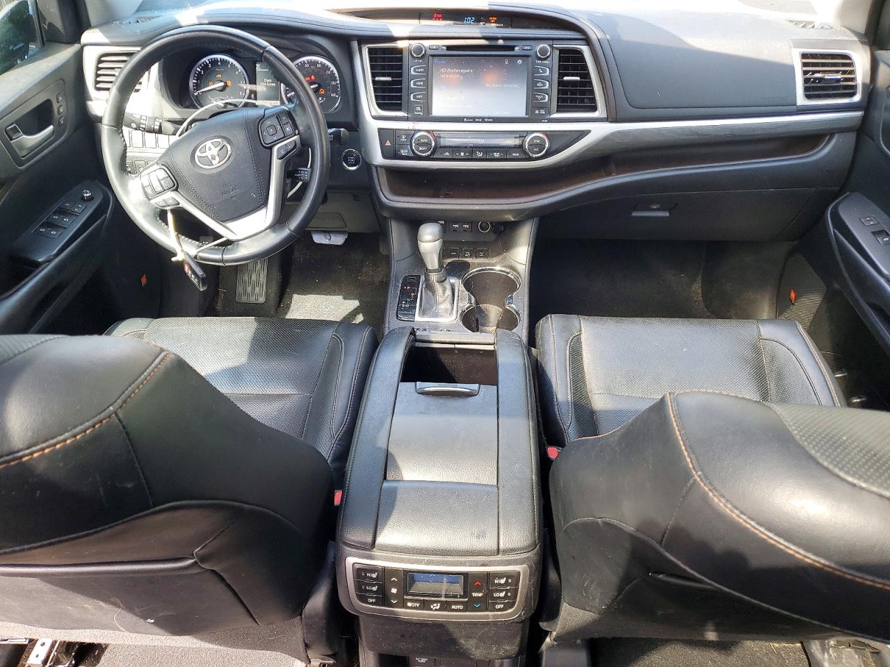 TOYOTA HIGHLANDER 2019 — 9