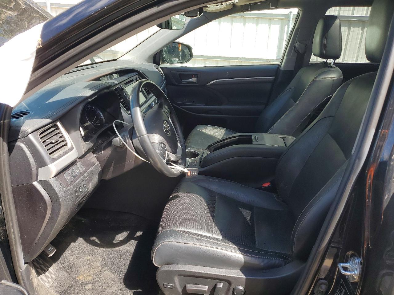 TOYOTA HIGHLANDER 2019 — 8