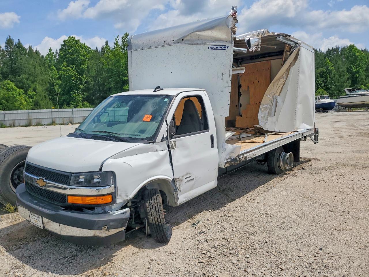 2025 CHEVROLET EXPRESS G4500