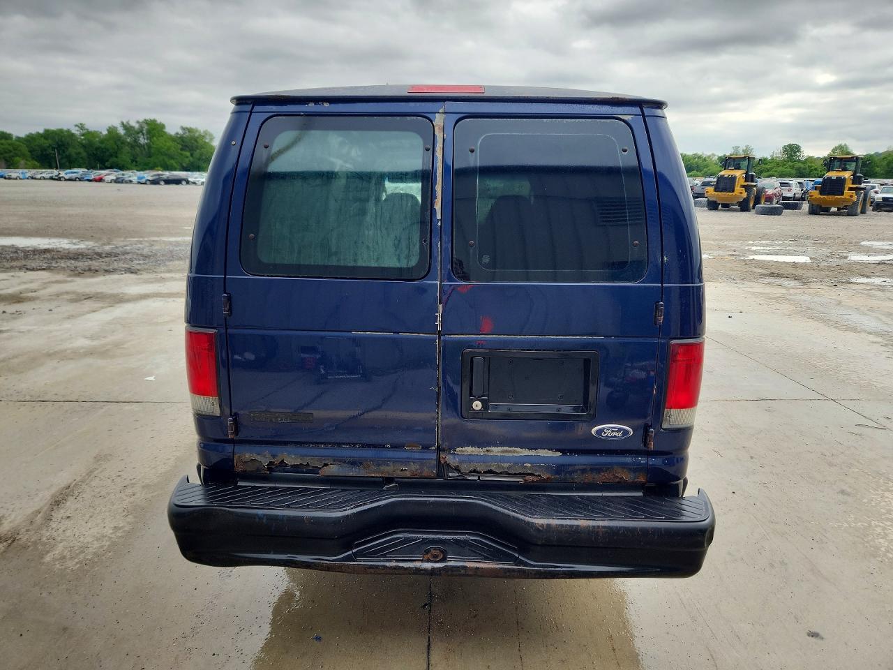 FORD ECONOLINE 2006 — 7