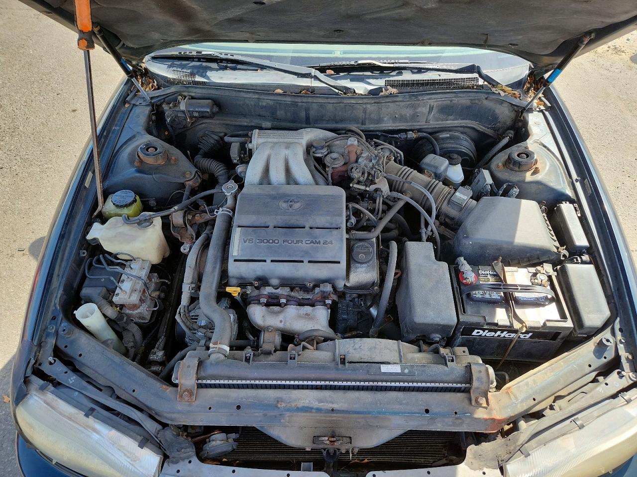 TOYOTA CAMRY 1994 — 12
