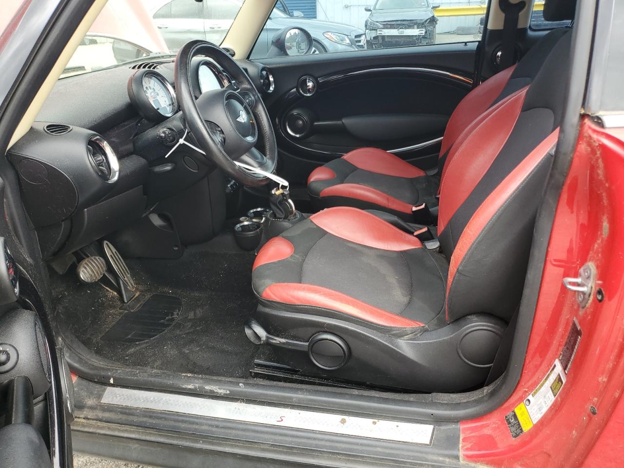 MINI COOPER 2011 — 8