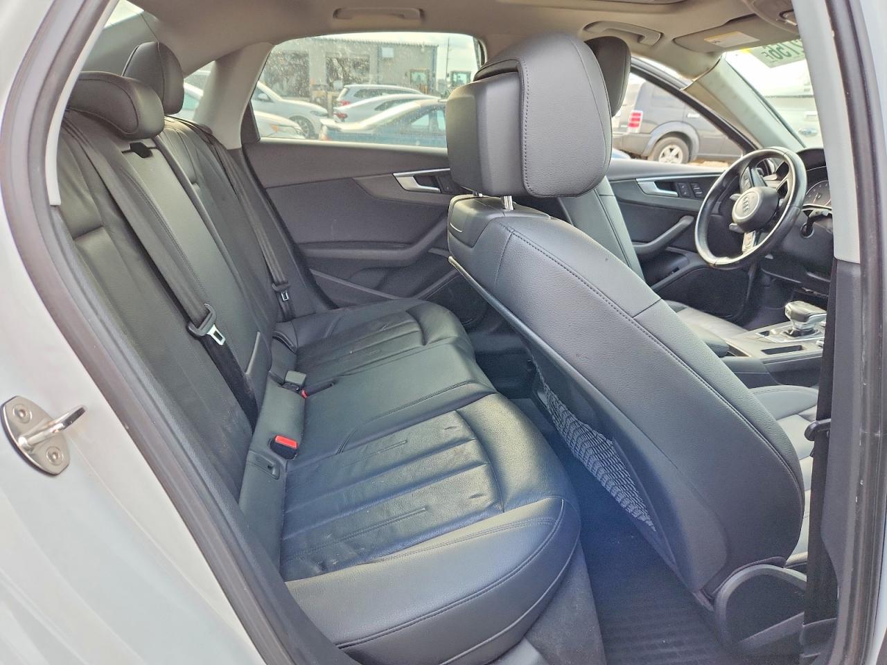 AUDI A4 2017 — 11