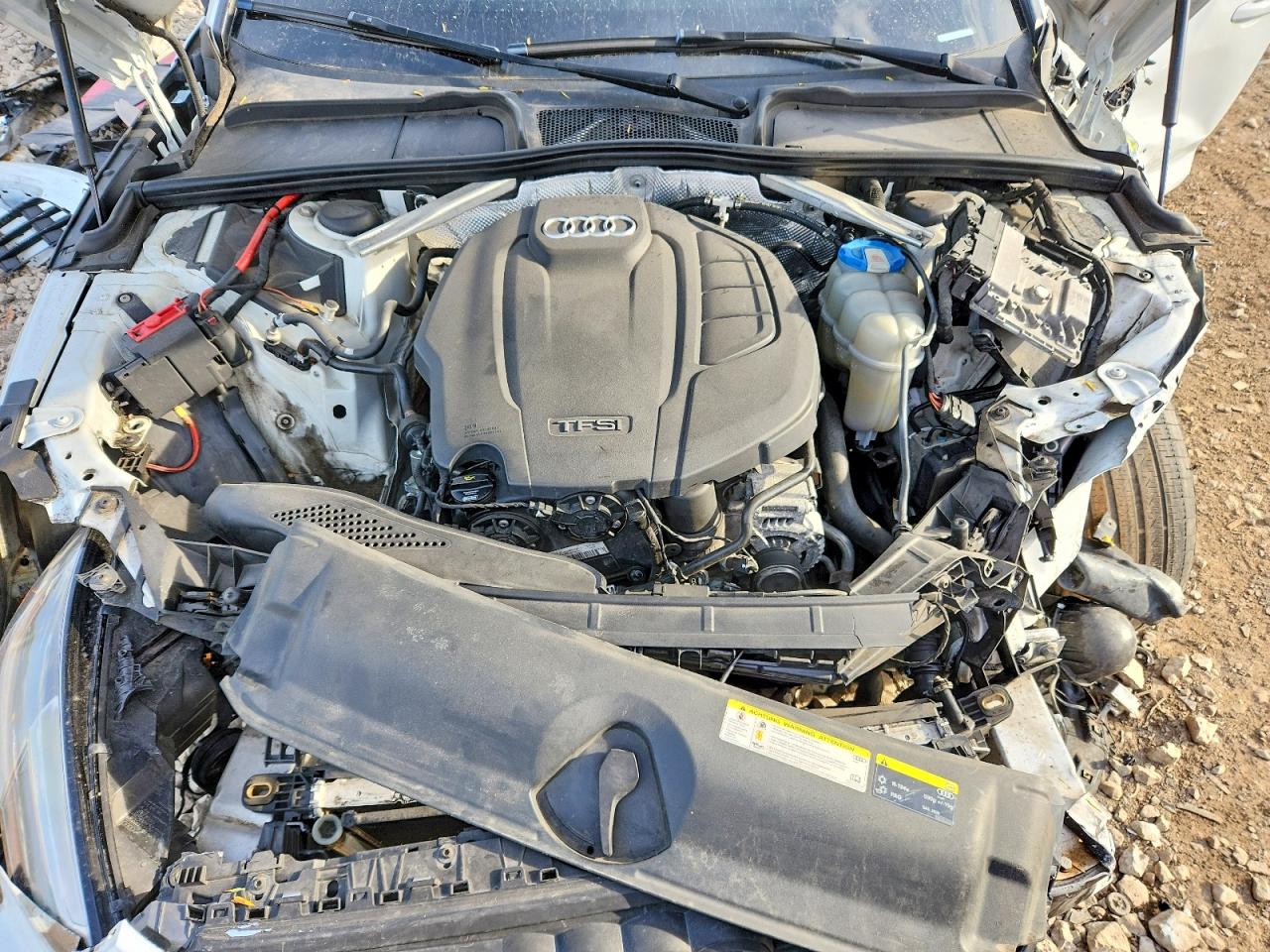 AUDI A4 2017 — 12