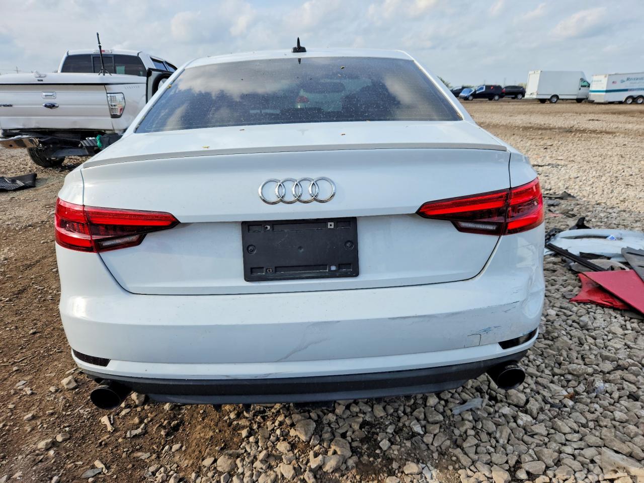 AUDI A4 2017 — 7
