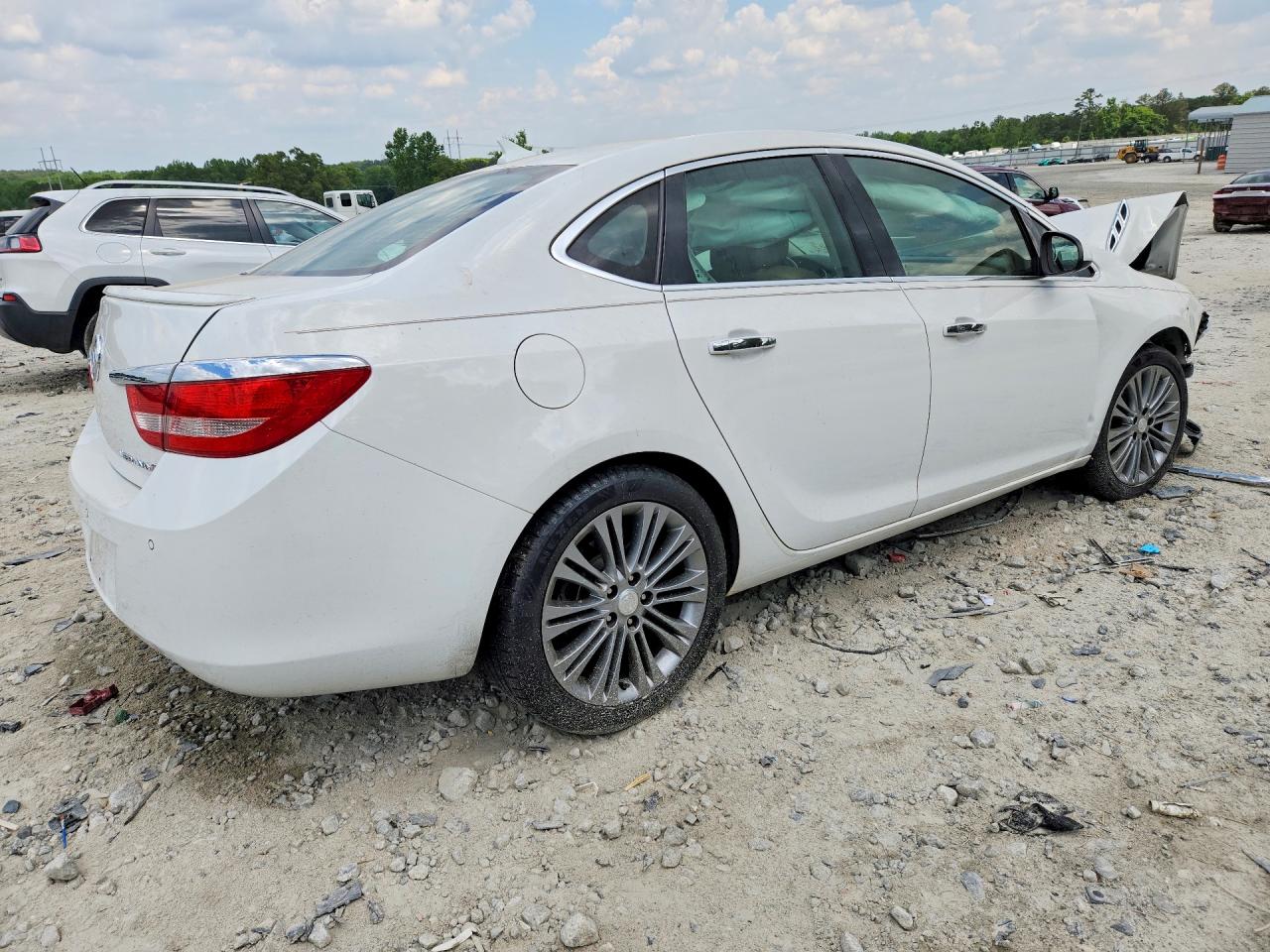 BUICK VERANO 2014 — 4