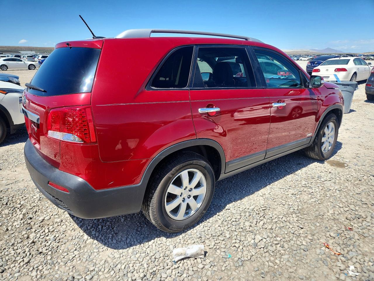 KIA SORENTO 2011 — 4