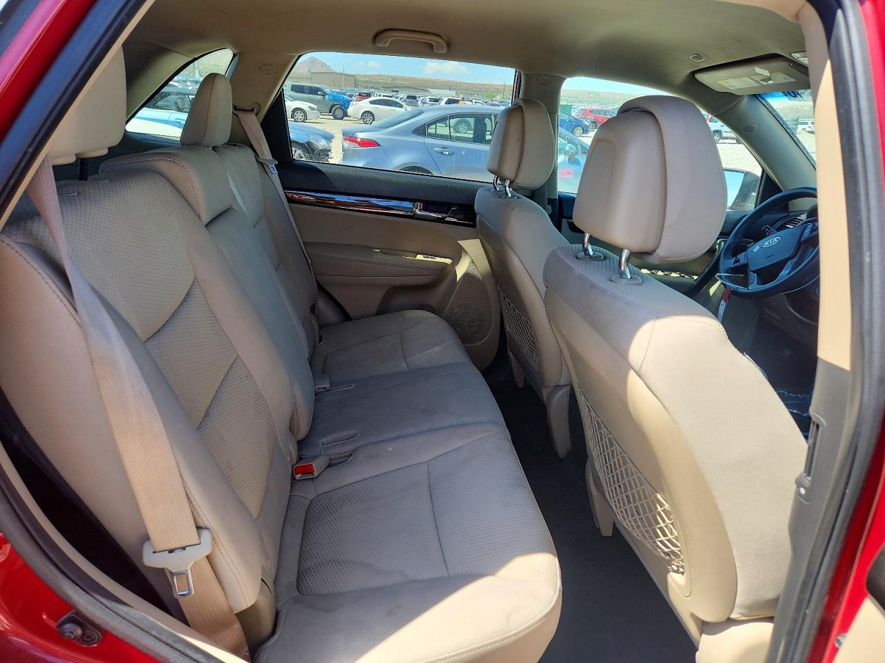 KIA SORENTO 2011 — 12