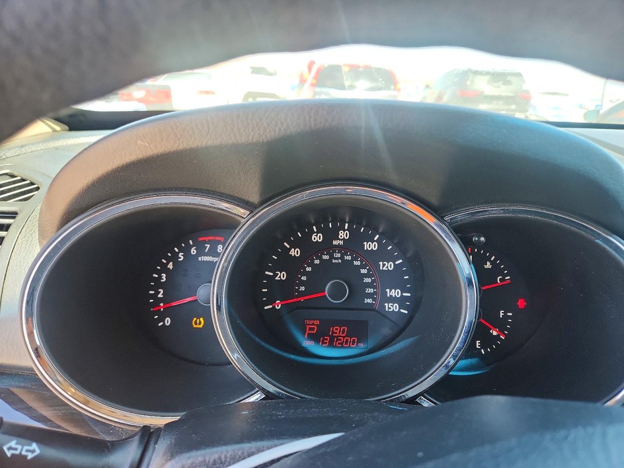 KIA SORENTO 2011 — 10