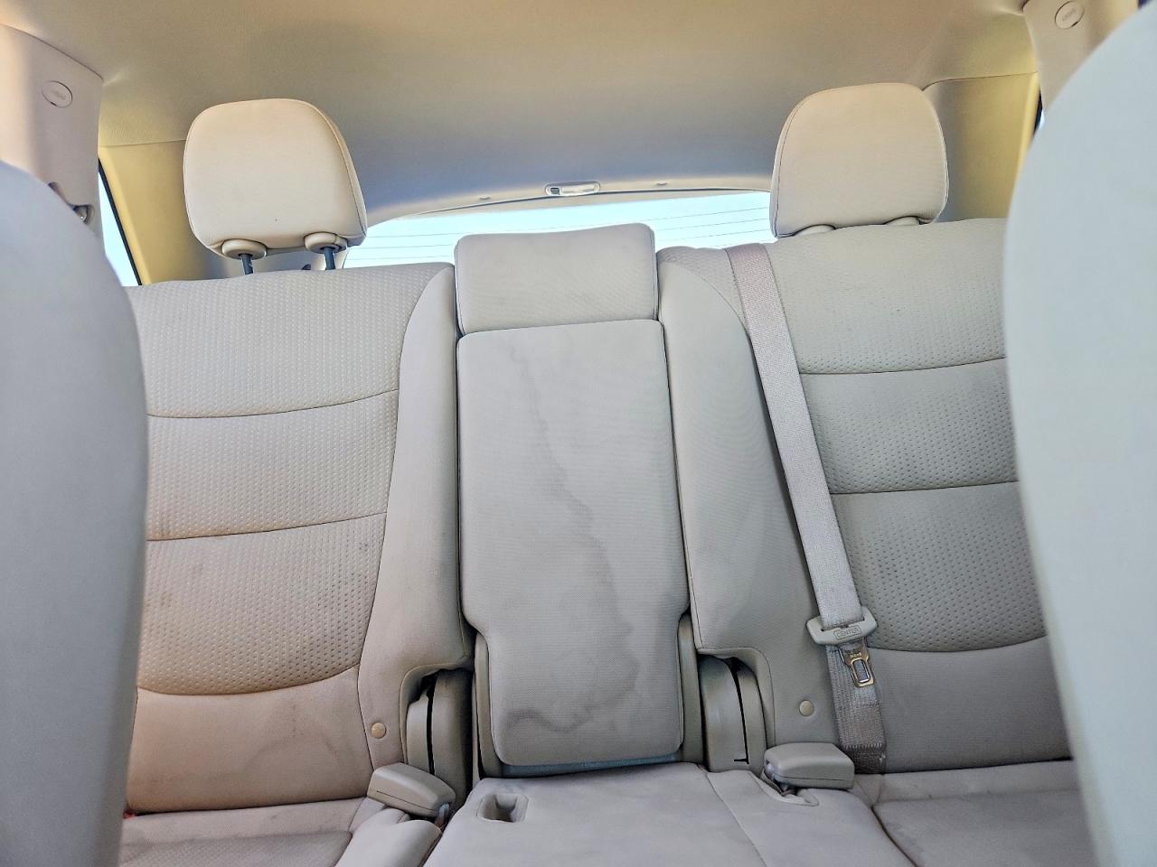 KIA SORENTO 2011 — 11