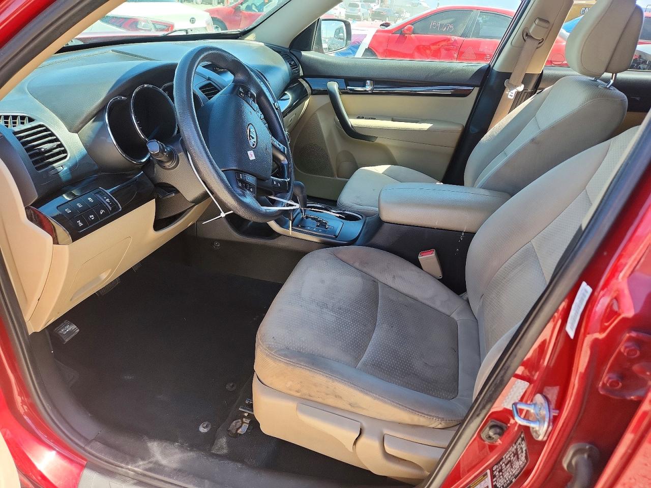 KIA SORENTO 2011 — 8