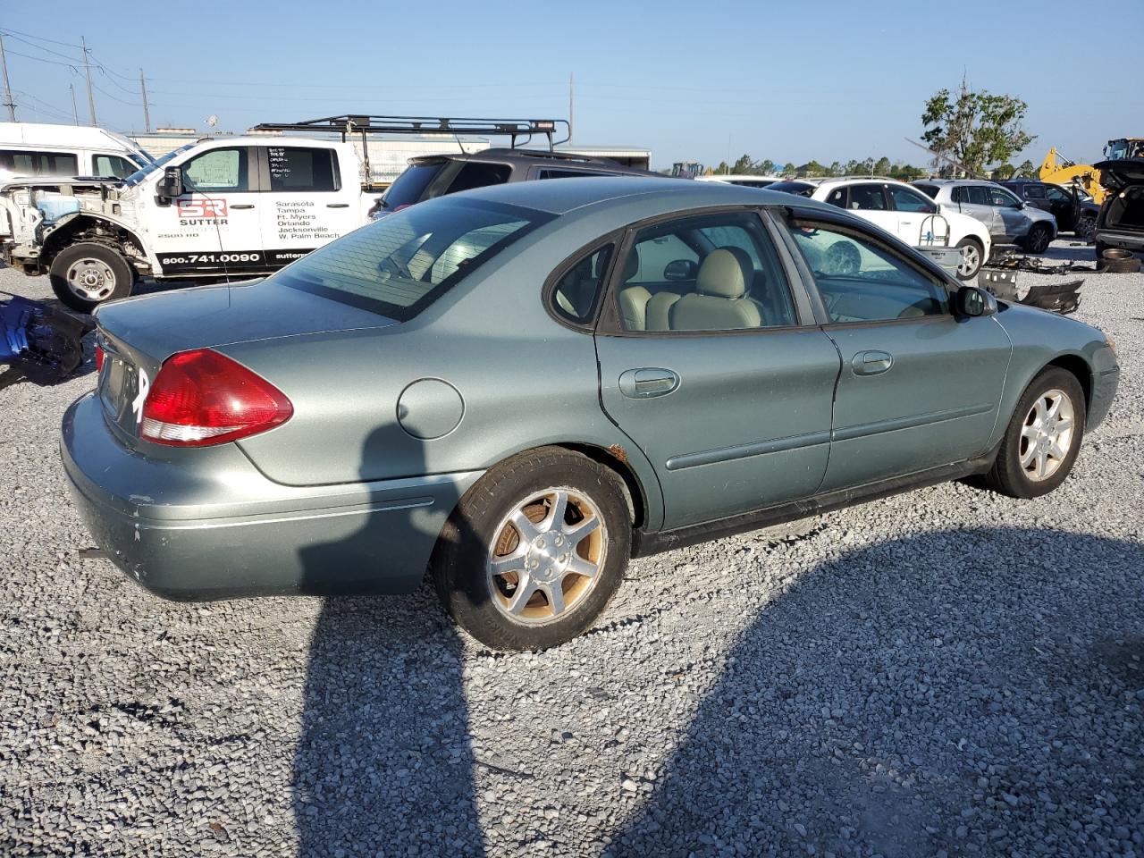 FORD TAURUS 2006 — 4