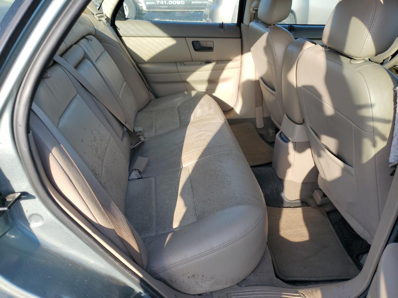 FORD TAURUS 2006 — 11