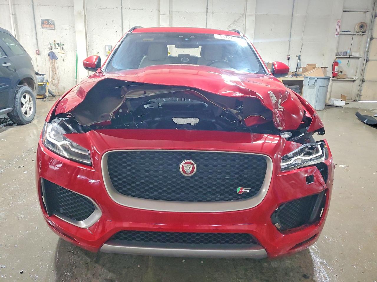 JAGUAR F-PACE 2018 — 6