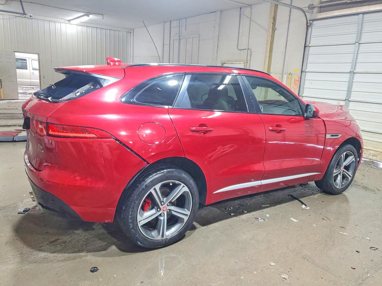JAGUAR F-PACE 2018 — 4