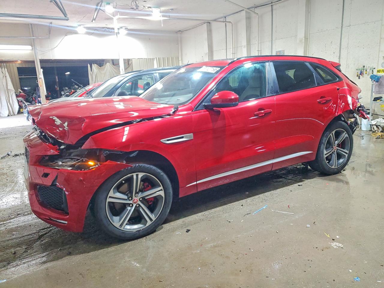 JAGUAR F-PACE 2018 — 2