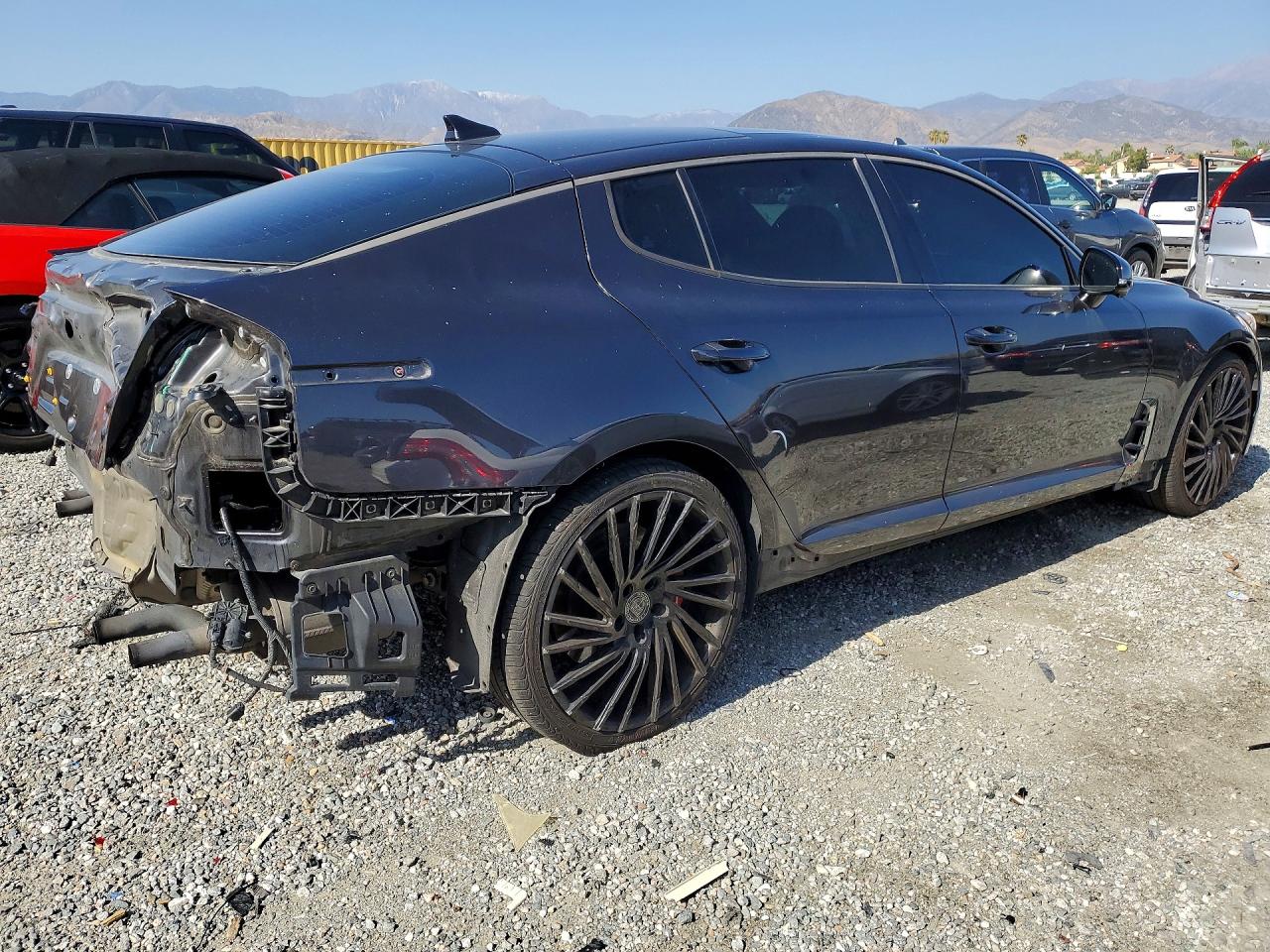 KIA STINGER 2022 — 4