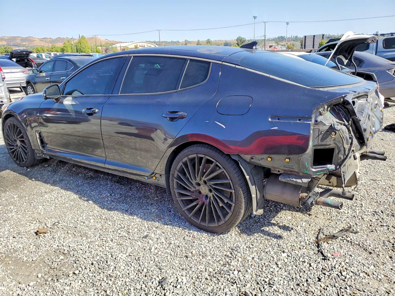 KIA STINGER 2022 — 3