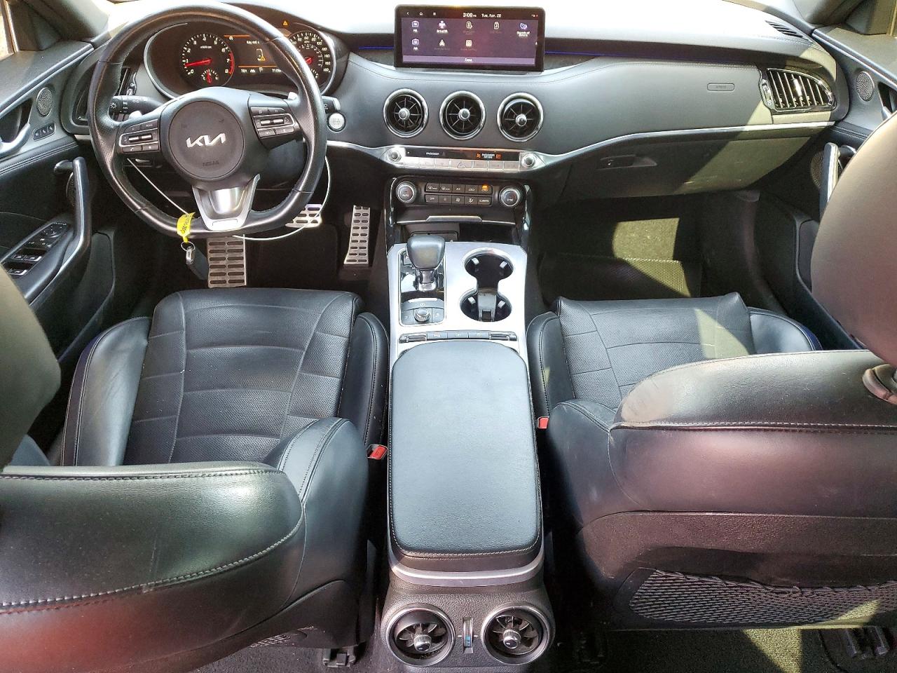 KIA STINGER 2022 — 9