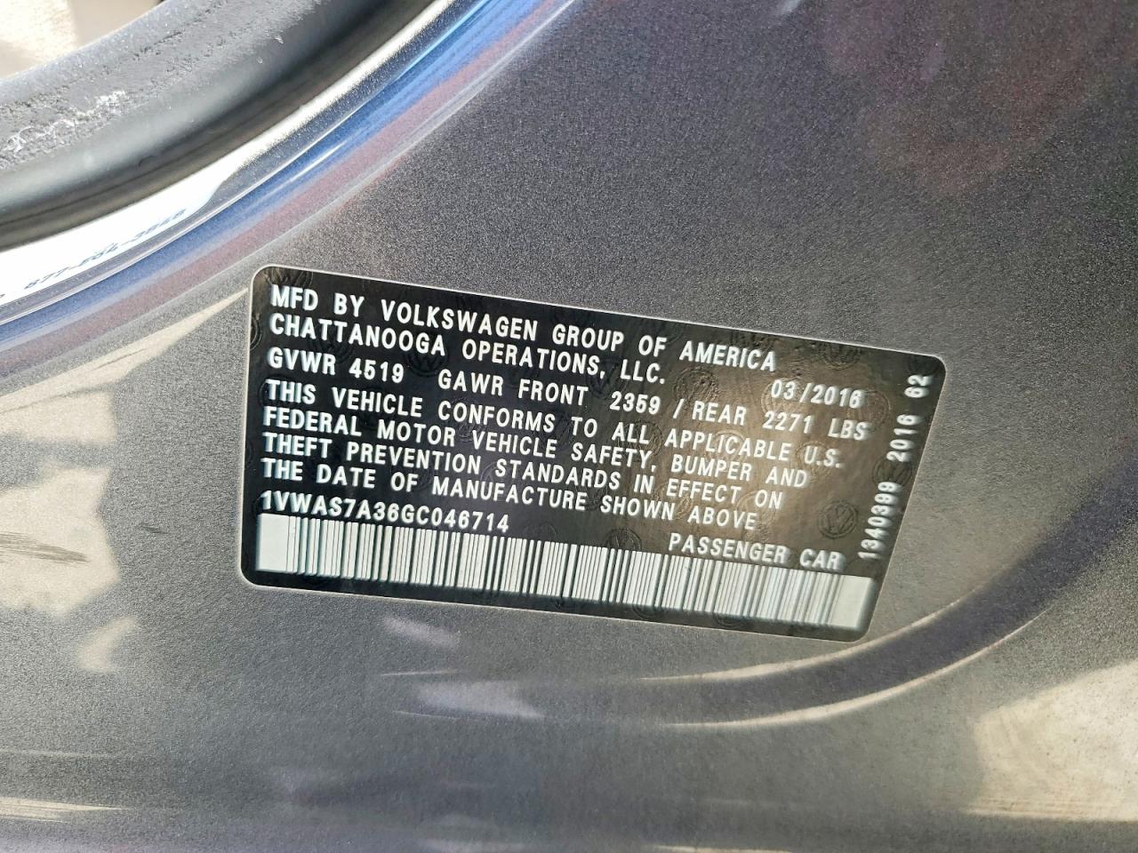VOLKSWAGEN PASSAT 2016 — 13