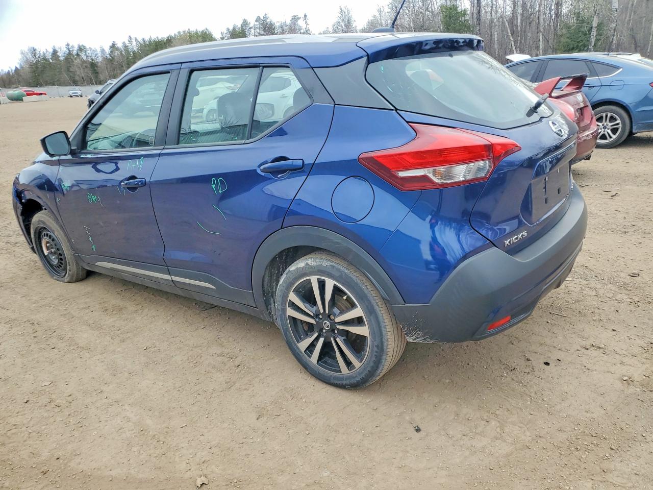 NISSAN KICKS 2019 — 3
