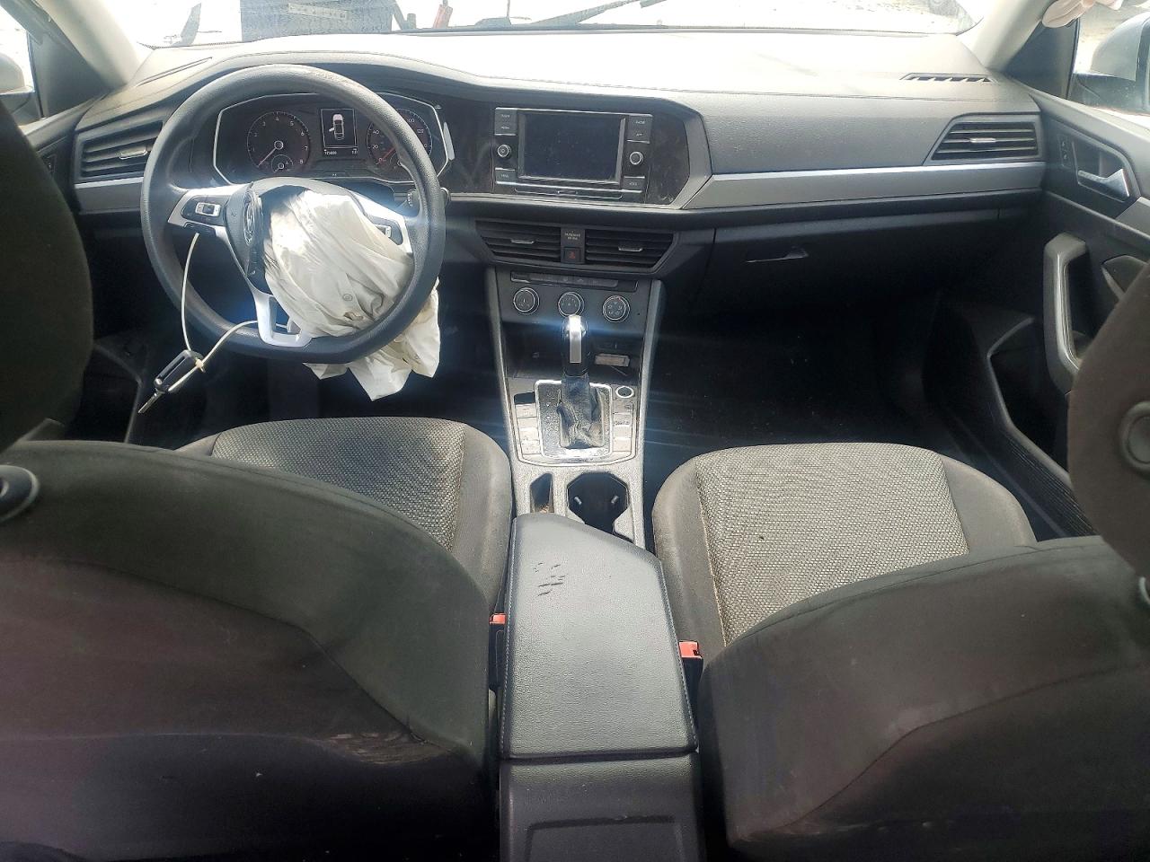 VOLKSWAGEN JETTA 2020 — 9