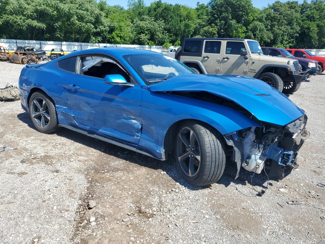 FORD MUSTANG 2020 — 5