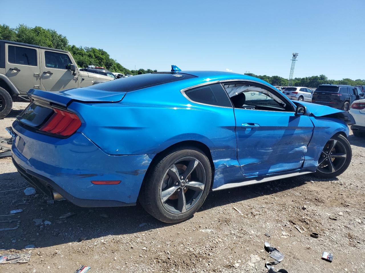 FORD MUSTANG 2020 — 4