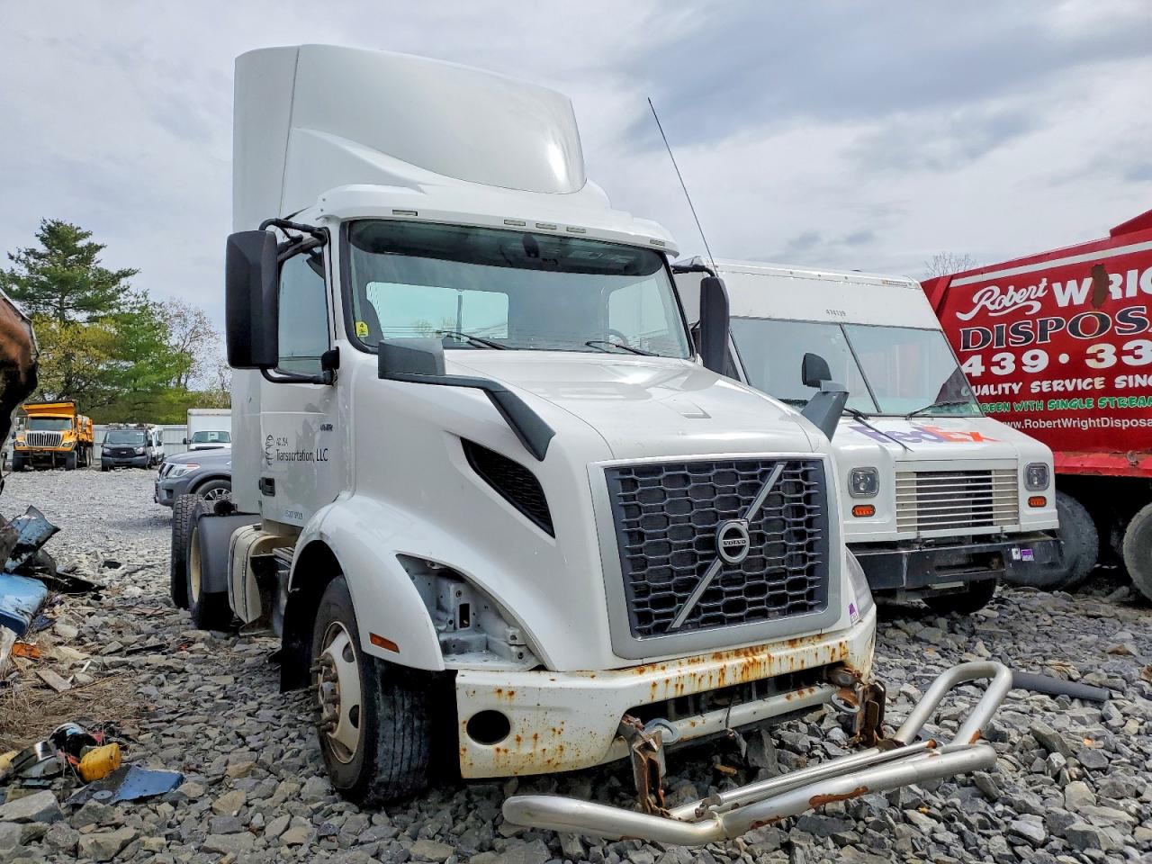 2019 VOLVO VNR