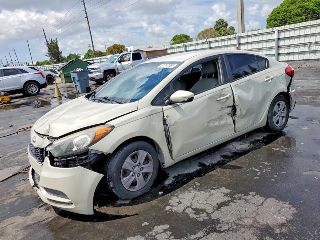 KIA FORTE 2015 — 2