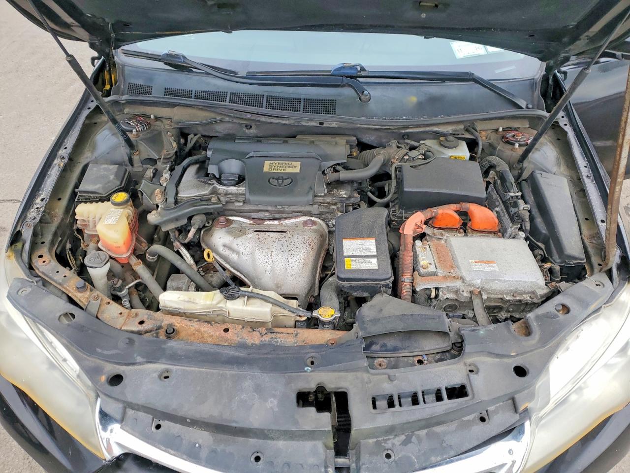 TOYOTA CAMRY HYBRID 2015 — 12